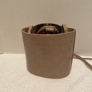 Chic Brown Croc-Embossed Crossbody Bag